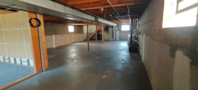 10824 S Sacramento Avenue, Chicago, IL 60655