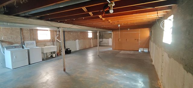 10824 S Sacramento Avenue, Chicago, IL 60655