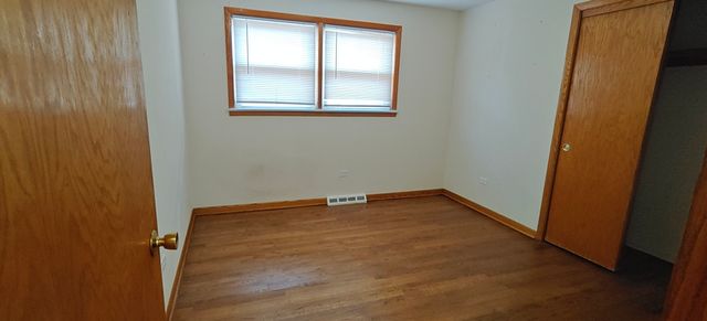 10824 S Sacramento Avenue, Chicago, IL 60655