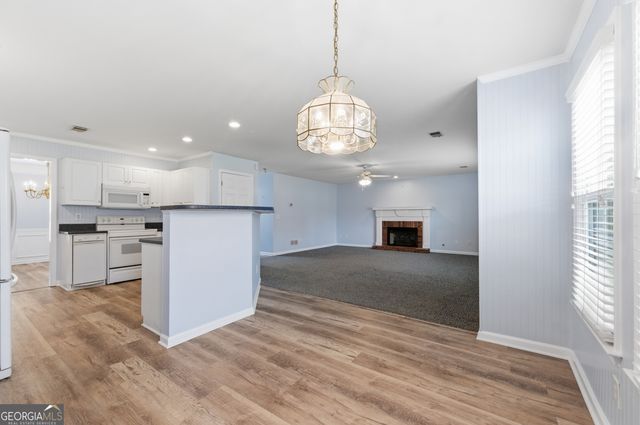 1202 Lauren Court NW, Acworth, GA 30101