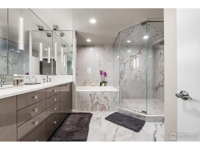 1900 E Girard Pl 1008, Englewood, CO 80113