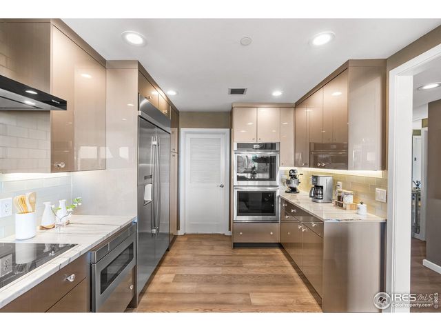 1900 E Girard Pl 1008, Englewood, CO 80113