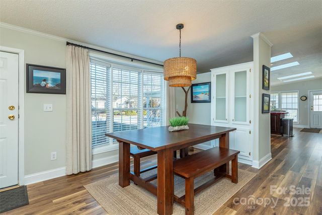 428 Riverwind Drive, Hendersonville, NC 28739