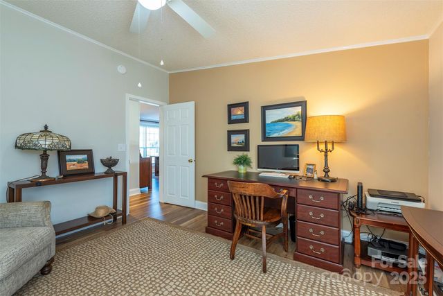 428 Riverwind Drive, Hendersonville, NC 28739