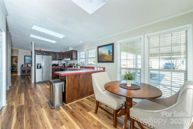 428 Riverwind Drive, Hendersonville, NC 28739