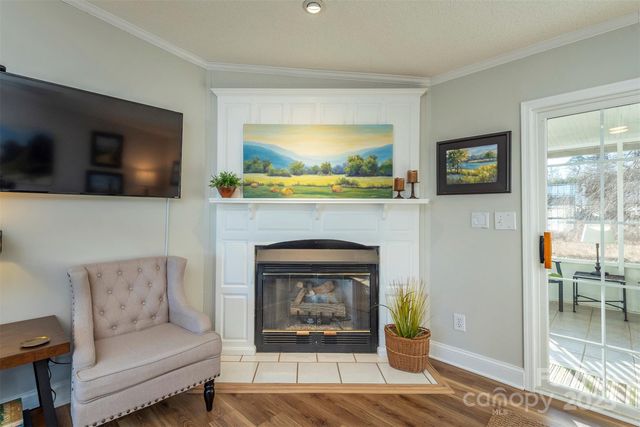 428 Riverwind Drive, Hendersonville, NC 28739