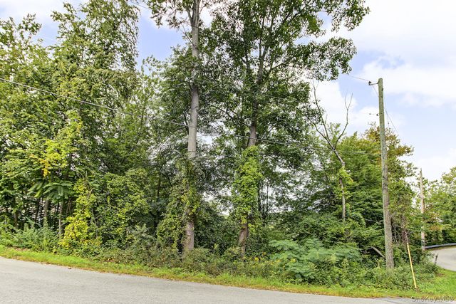 47 Jean Drive, Cortlandt Manor, NY 10567