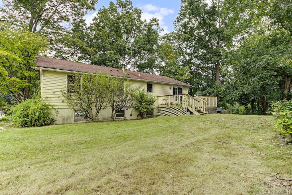 47 Jean Drive, Cortlandt Manor, NY 10567 — photo 3