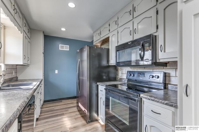 4011 N 92 Avenue, Omaha, NE 68134