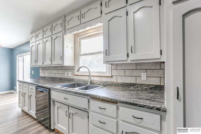 4011 N 92 Avenue, Omaha, NE 68134