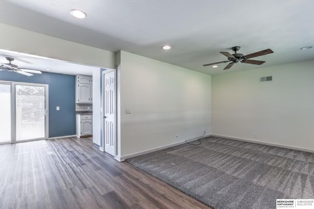 4011 N 92 Avenue, Omaha, NE 68134