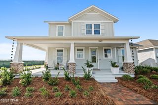 1009 N Discovery Loop, Panama City, FL 32405