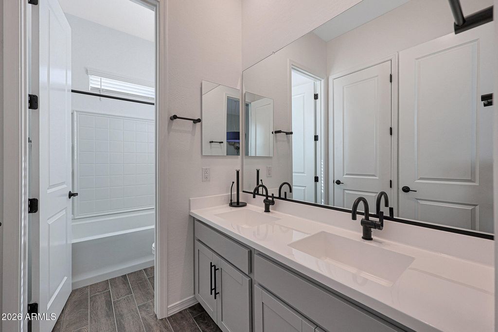 34358 N TIMBERLAKE Manor, San Tan Valley, AZ 85144 — photo 4
