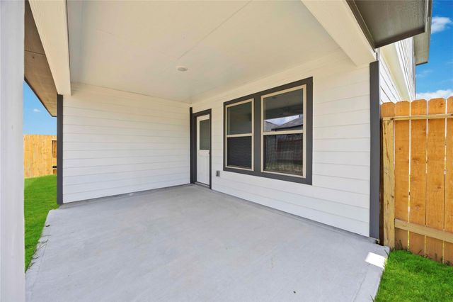 1200 Haverford Lane, Dayton, TX 77535