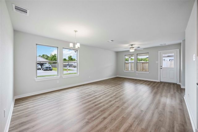 1200 Haverford Lane, Dayton, TX 77535