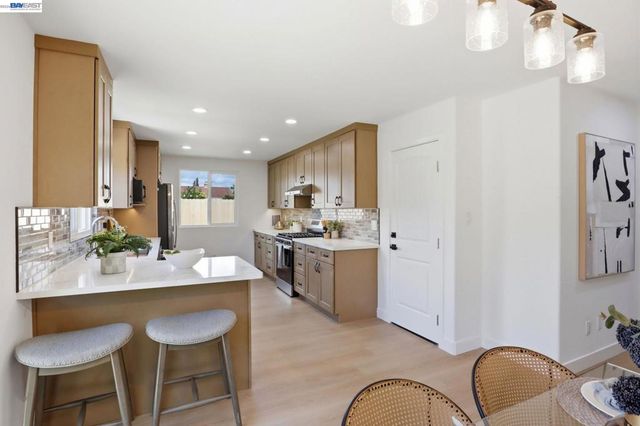 73 Paseo Grande, San Lorenzo, CA 94580