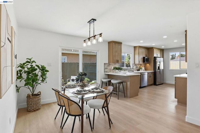 73 Paseo Grande, San Lorenzo, CA 94580