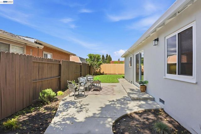 73 Paseo Grande, San Lorenzo, CA 94580