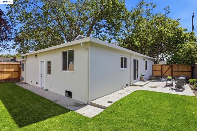 73 Paseo Grande, San Lorenzo, CA 94580