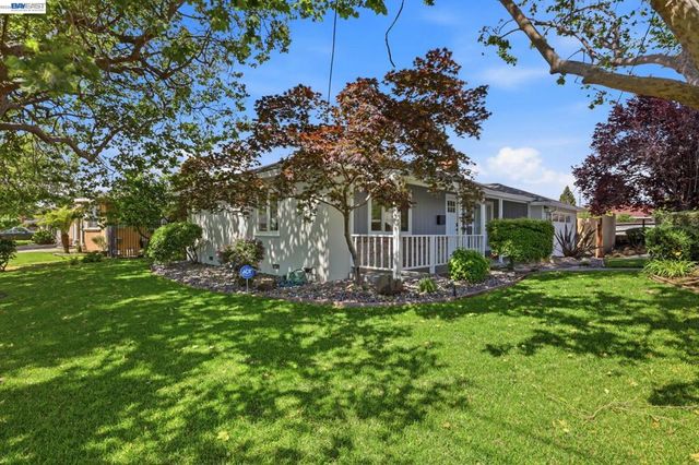 73 Paseo Grande, San Lorenzo, CA 94580