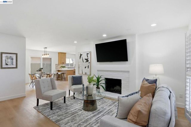 73 Paseo Grande, San Lorenzo, CA 94580