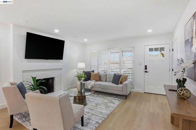 73 Paseo Grande, San Lorenzo, CA 94580
