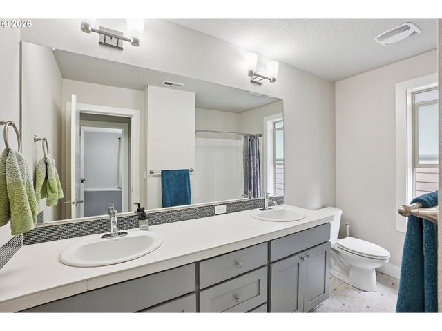 15963 Se TALLINA Dr, Damascus, OR 97089