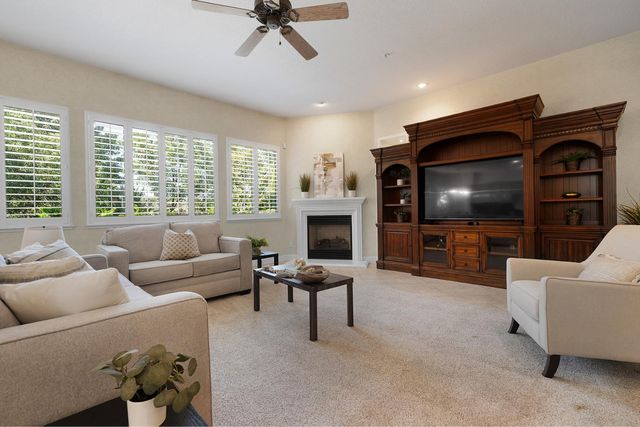 4728 Tenbury Ln, Rocklin, CA 95677