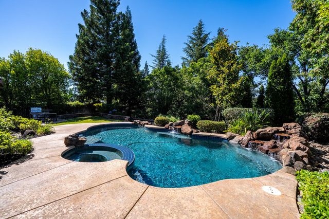 4728 Tenbury Ln, Rocklin, CA 95677