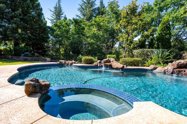 4728 Tenbury Ln, Rocklin, CA 95677
