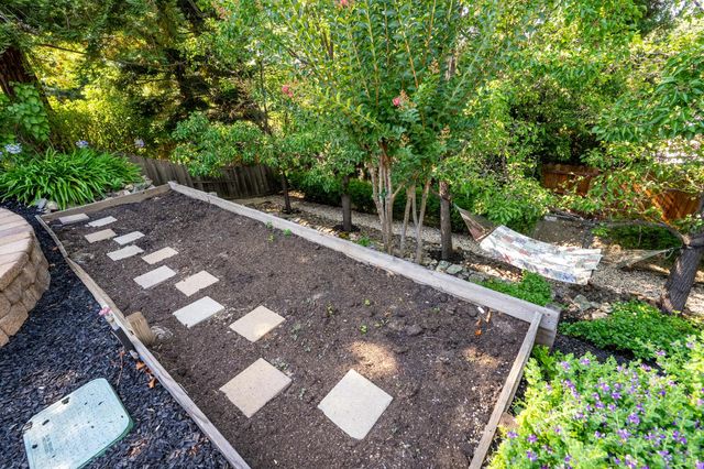 4728 Tenbury Ln, Rocklin, CA 95677