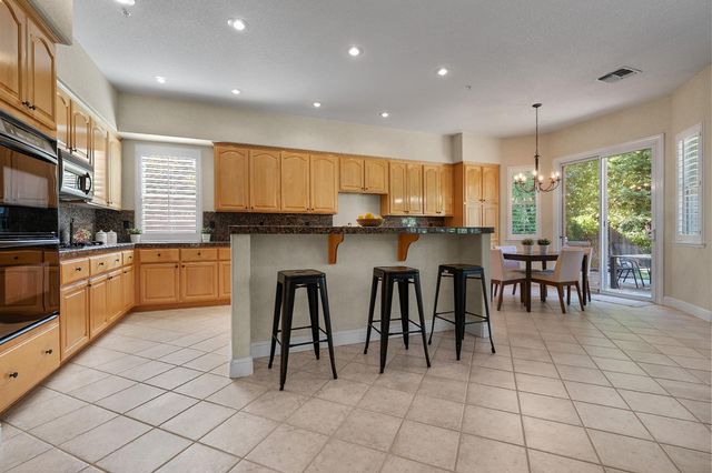 4728 Tenbury Ln, Rocklin, CA 95677