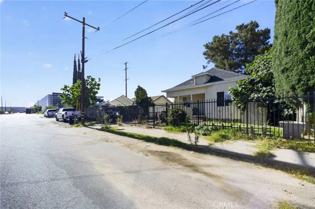 24809 E Benedict, San Bernardino, CA 92408