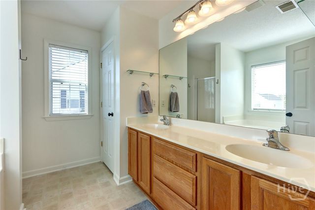 12 Greatwood Way, Savannah, GA 31407