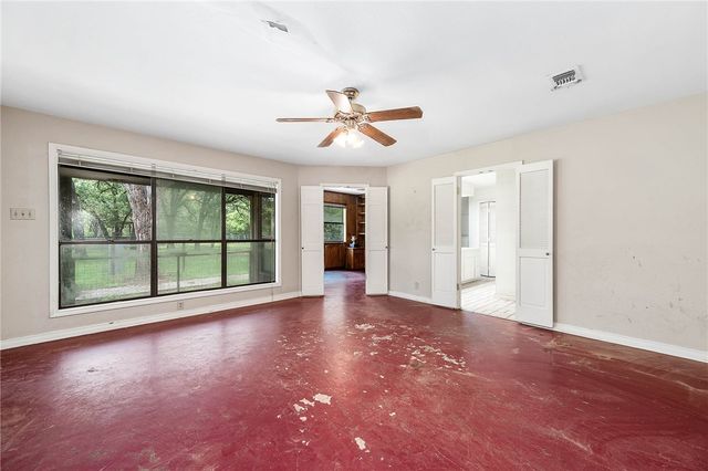 4992 Whispering Oaks Drive, College Station, TX 77845