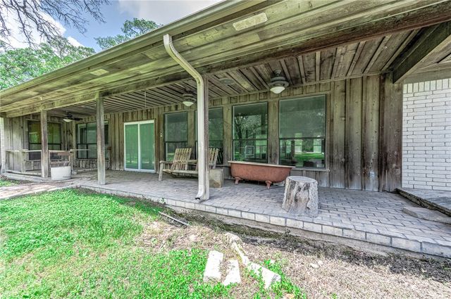 4992 Whispering Oaks Drive, College Station, TX 77845