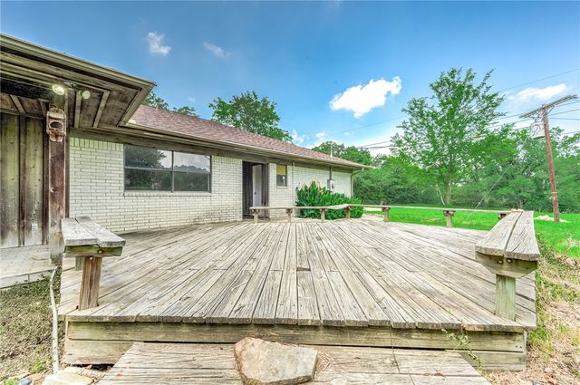 4992 Whispering Oaks Drive, College Station, TX 77845