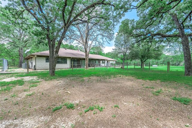 4992 Whispering Oaks Drive, College Station, TX 77845