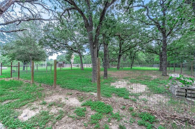 4992 Whispering Oaks Drive, College Station, TX 77845