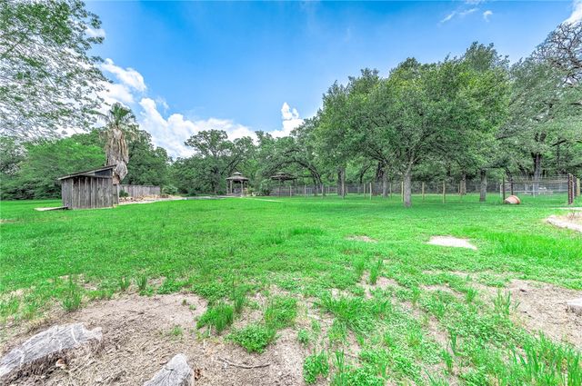 4992 Whispering Oaks Drive, College Station, TX 77845
