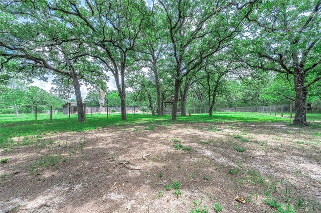 4992 Whispering Oaks Drive, College Station, TX 77845