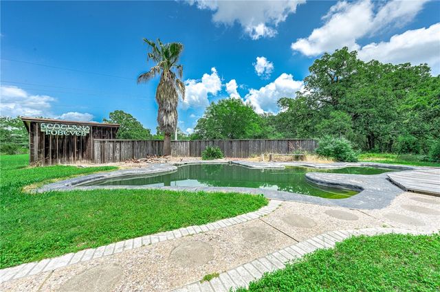 4992 Whispering Oaks Drive, College Station, TX 77845