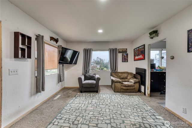 114 Kendall Street, Port Orchard, WA 98366