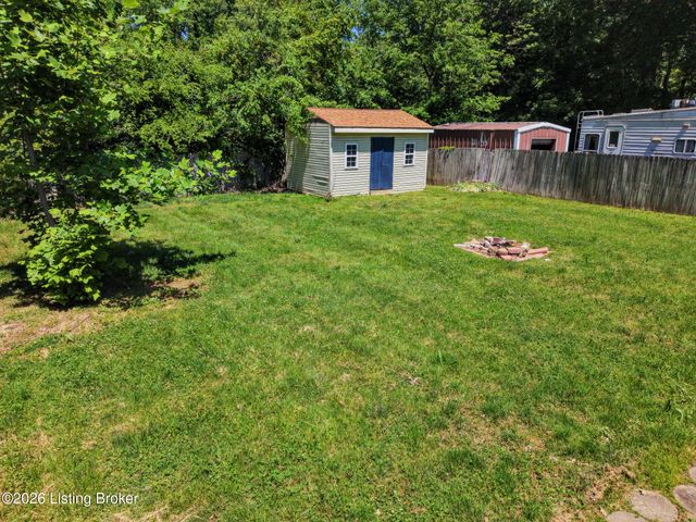 1009 Andle Ct, Louisville, KY 40214