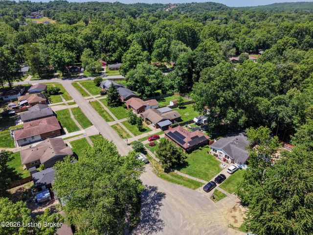 1009 Andle Ct, Louisville, KY 40214