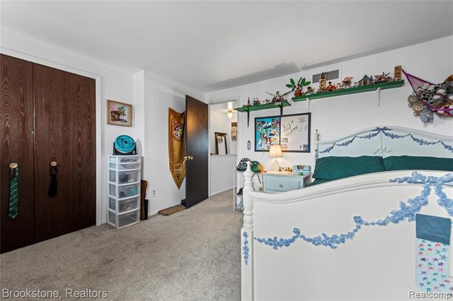 16369 Brittany Drive 43, Roseville, MI 48066