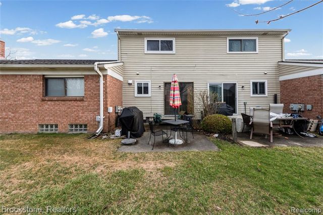 16369 Brittany Drive 43, Roseville, MI 48066