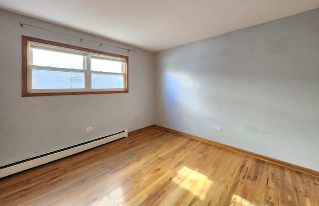244 S Marion Street 2B, Oak Park, IL 60302