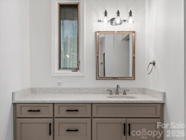 410 Springhouse Drive, Burnsville, NC 28714