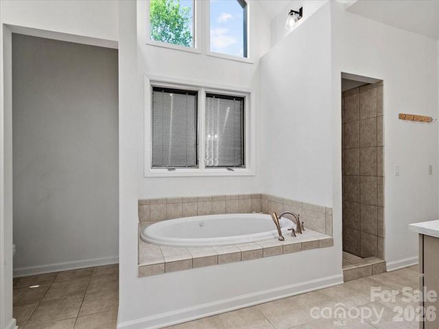 410 Springhouse Drive, Burnsville, NC 28714